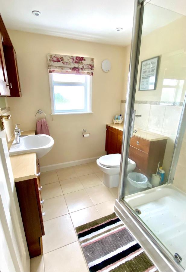 Cosy Cottage Great Bentley Near Station And Shops المظهر الخارجي الصورة